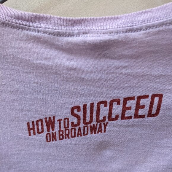 2/$20 PARIS ORIGINAL How To Succeed On Broadway Souvenir Tee Fitted Large - Picture 6 of 11